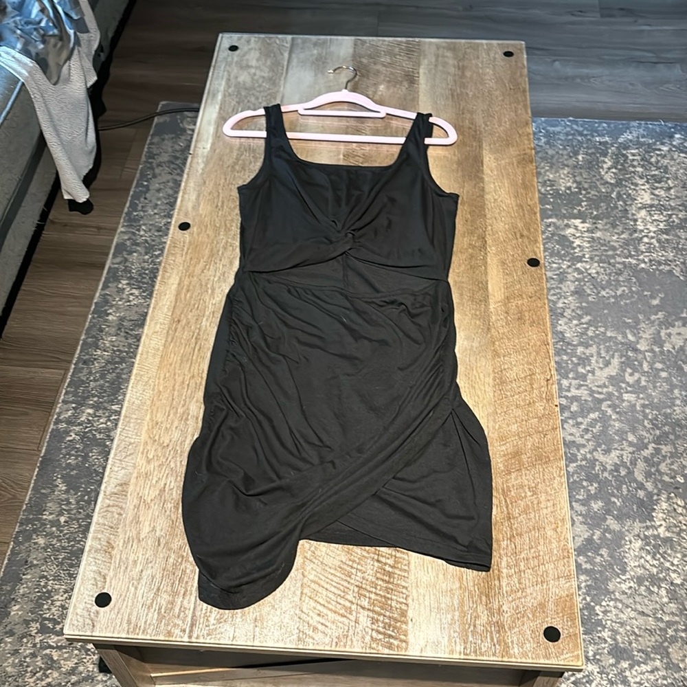Black dress with cut out at the waist in front
